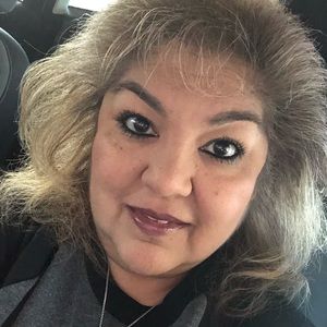 Meet your Posher, Michele